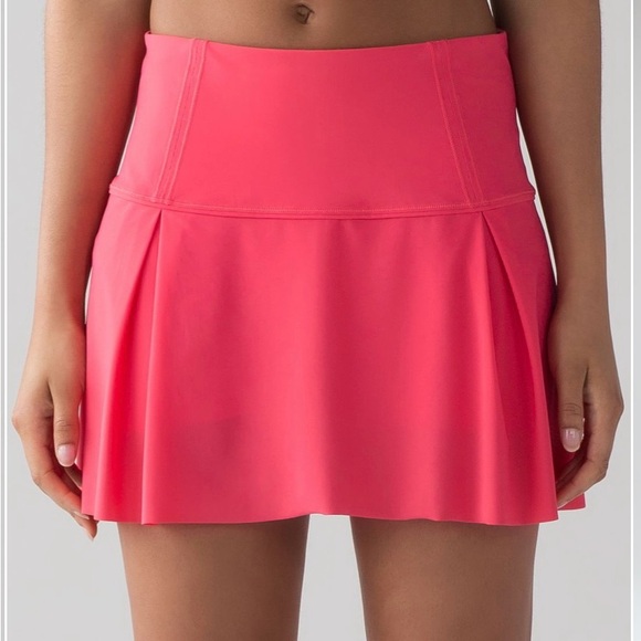 lululemon athletica Dresses & Skirts - Lululemon Lost in Pace size 8